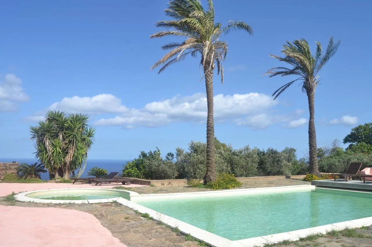 Alloggio per agriturismo Agriturismo Zinedi Pantelleria