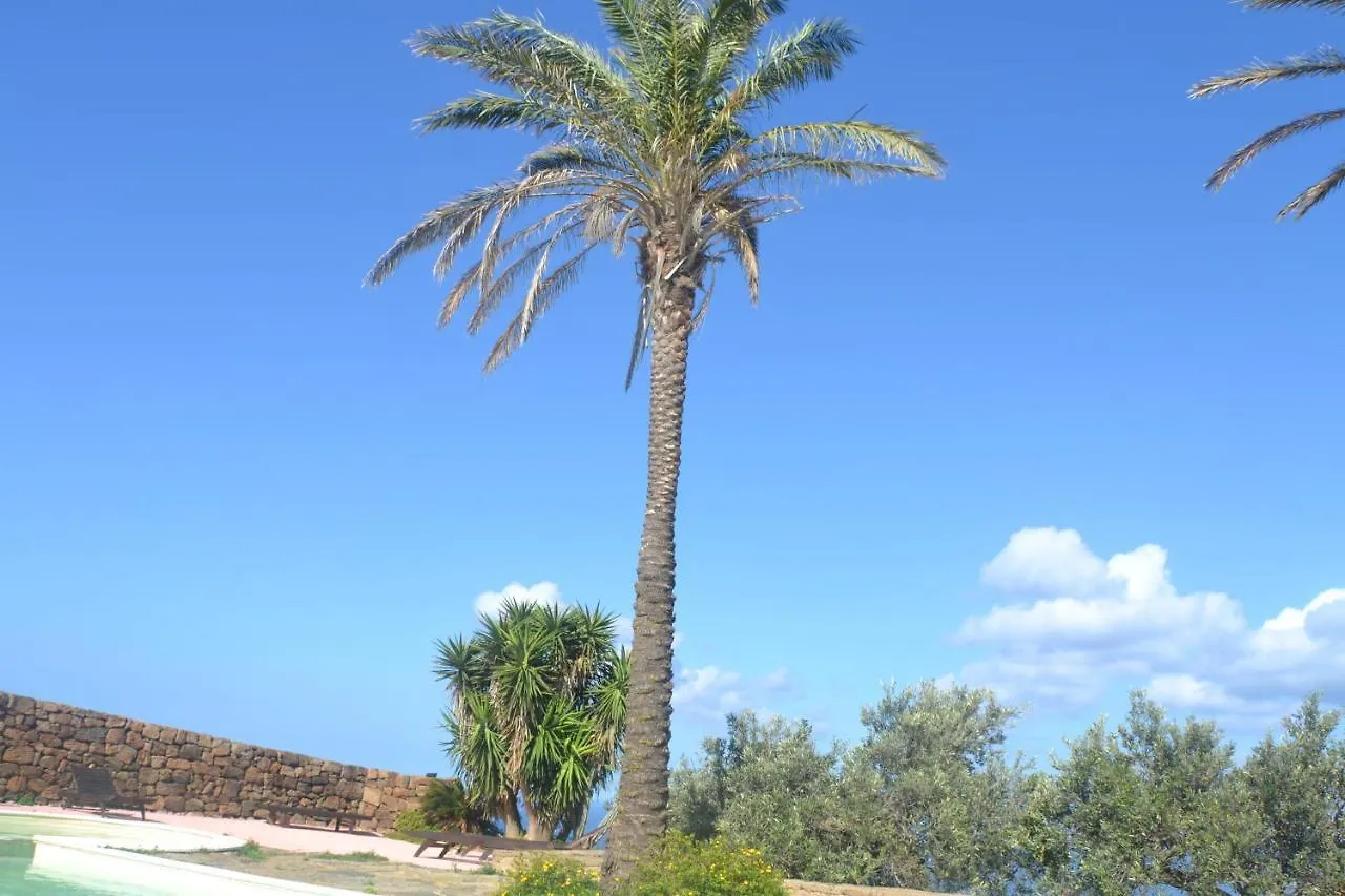 Agriturismo Zinedi Pantelleria Italia